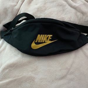 Black Nike Fanny pack